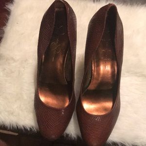 Jessica Simpson heels